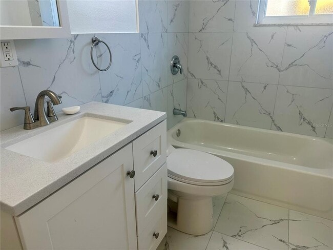 Building Photo - 12741 Poppy St