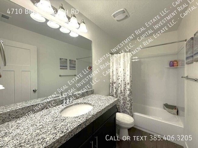 Building Photo - 4710 Breezy Patch Rd