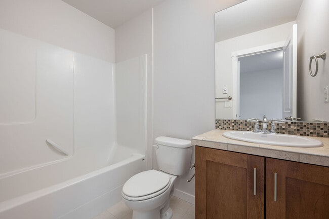 Building Photo - 5903 185th Ct NE