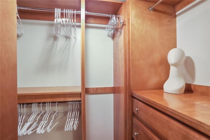 Building Photo - 199 14th St NE