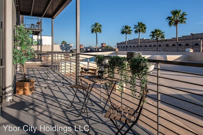 Building Photo - 1312 E 7th Ave