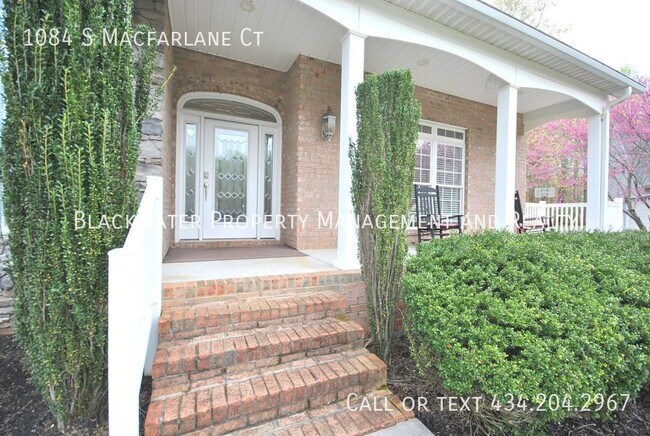 Building Photo - Beautiful Home in Lake Vista