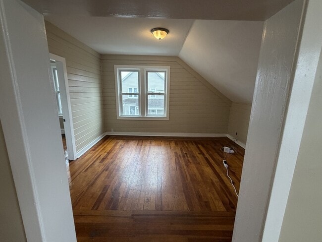 Building Photo - 220 Osborn St