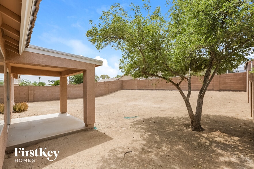 Building Photo - 2003 W Burgess Ln