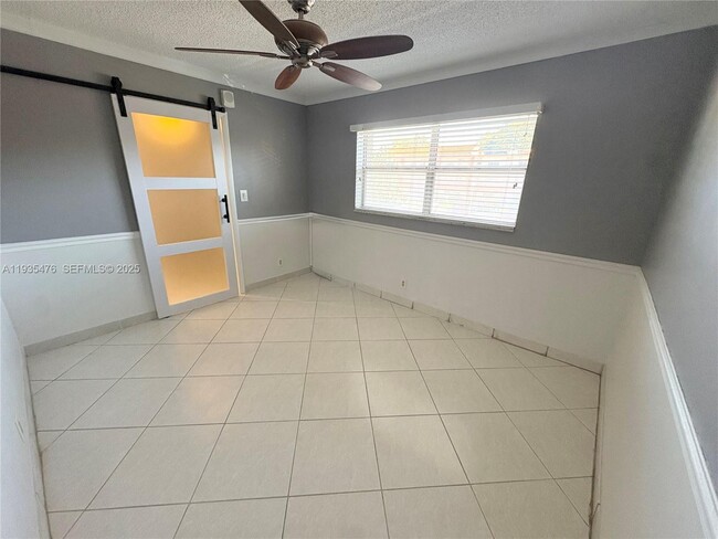 Building Photo - 8826 W McNab Rd