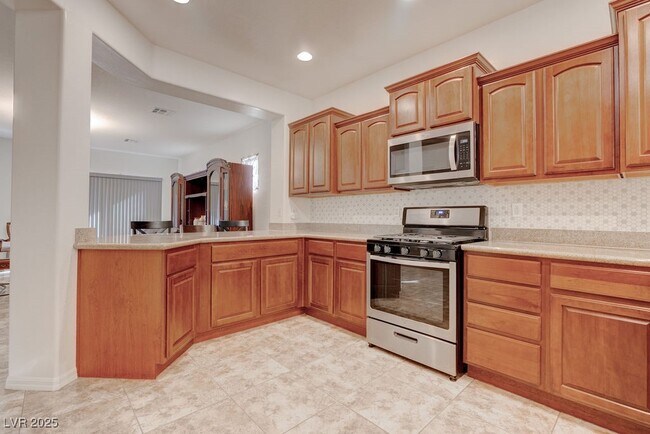 Building Photo - 6021 Orlov Trotter Ave