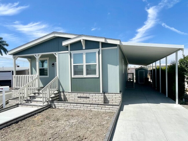 Building Photo - 34 Elm Via