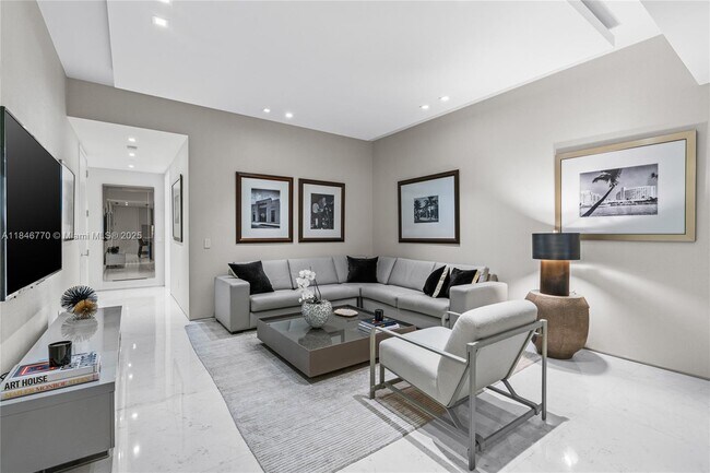 Building Photo - 9349 Collins Ave