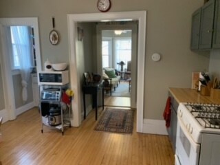 Building Photo - 919 E Clarke St