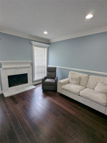 Building Photo - 18333 Roehampton Dr