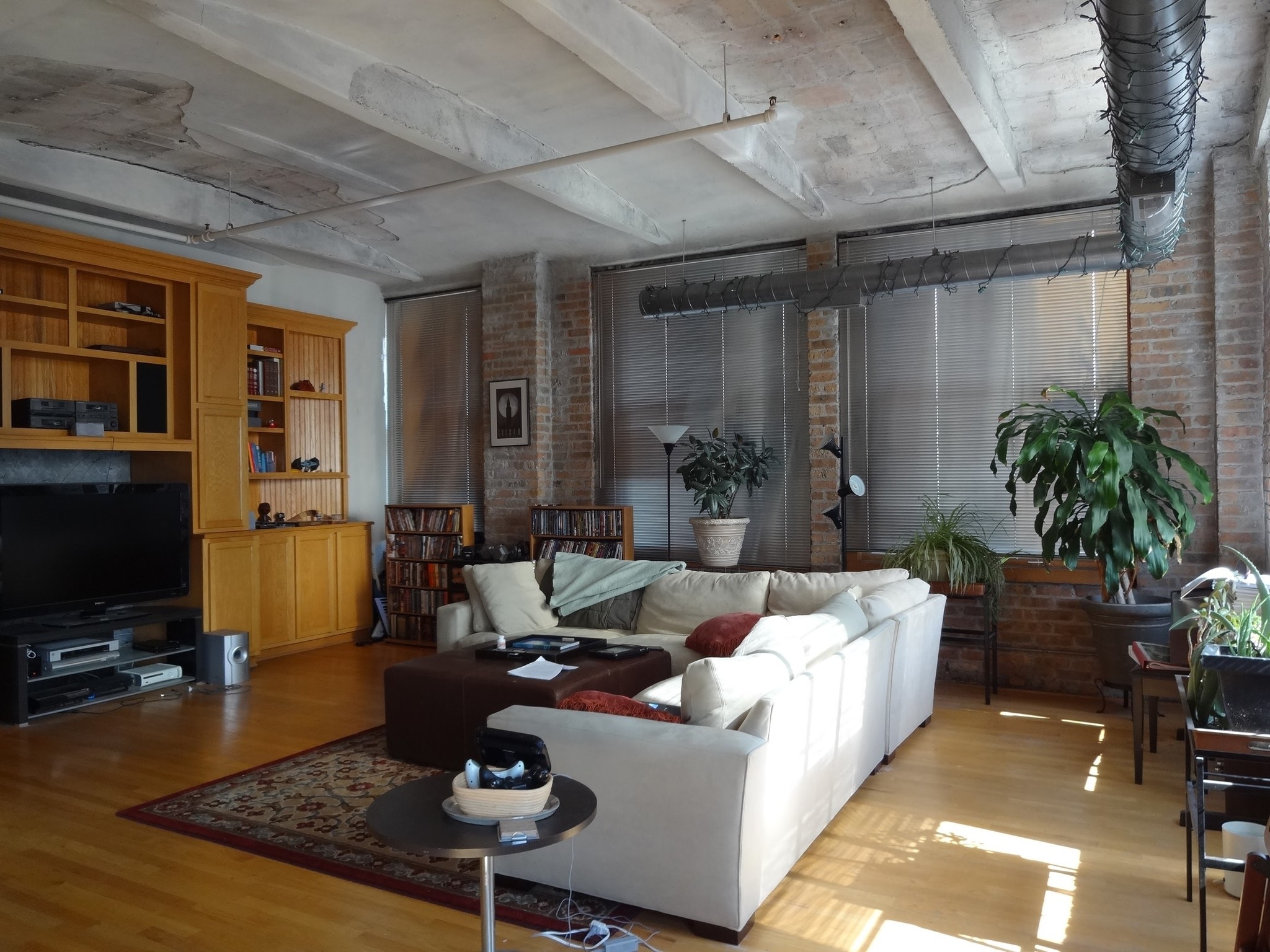 Living Room with Furnishings - 801 S Wells St