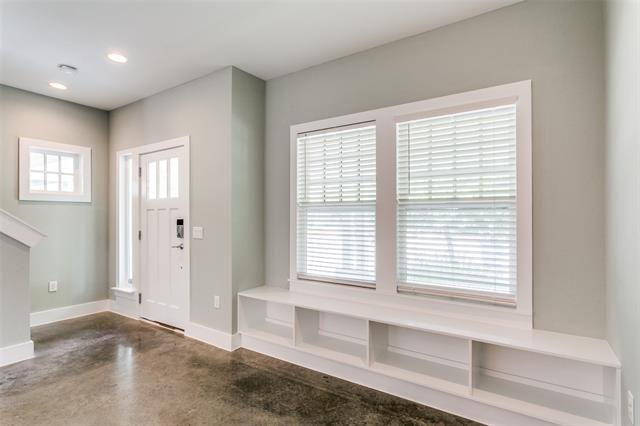 Building Photo - 911 Cedar Hill Ave