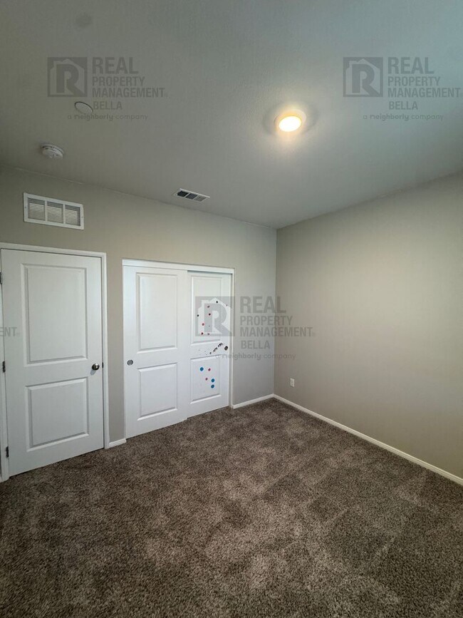 Building Photo - Gorgeous Menifee Pool Home with Downstairs...