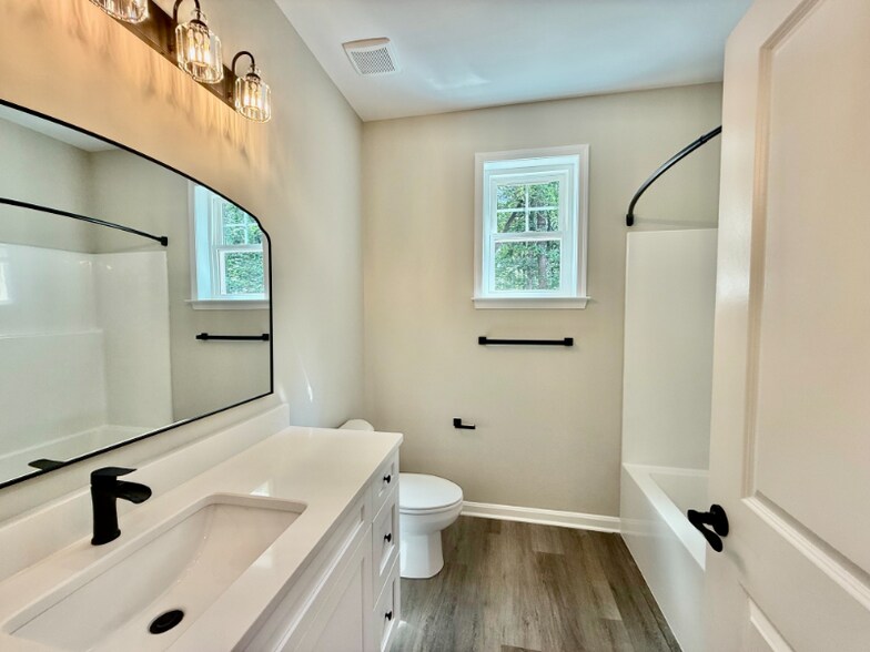 Building Photo - 28987 Lockes Hill Rd