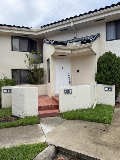 Building Photo - 8132 NW 15th Mnr