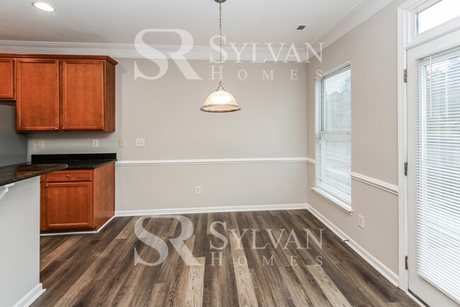 Building Photo - Lease today! No extra charge for contentment and relaxation!