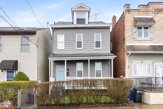 Building Photo - 3216 Jane St