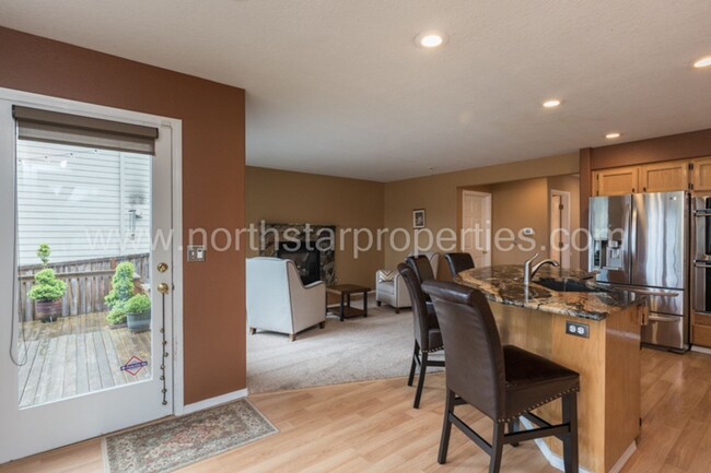 Building Photo - Beautiful Spacious Home in Tigard