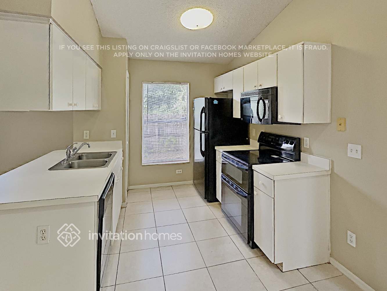 Building Photo - 1551 Woodwind Dr