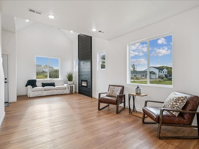 Building Photo - 1507 Duncan Dr