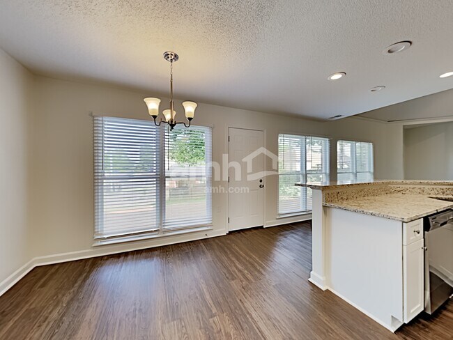 Building Photo - 1838 Oak Springs Dr