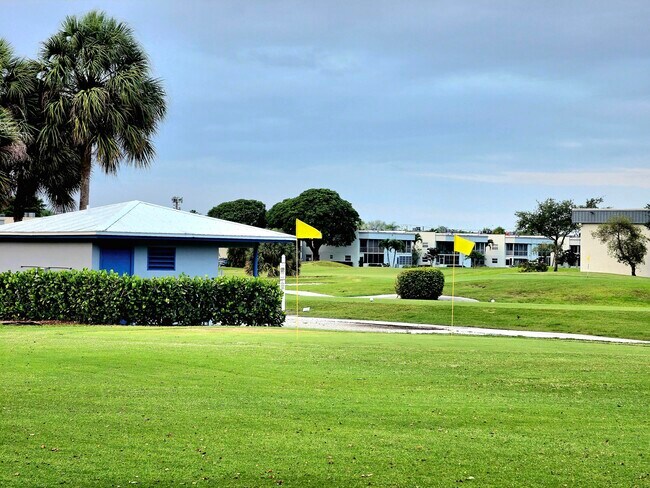 Building Photo - 719 Flanders Dr
