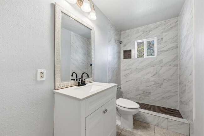 Building Photo - 6214 Club Terrace