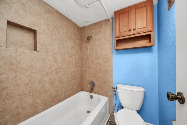 Building Photo - 1516 Bay Area Blvd