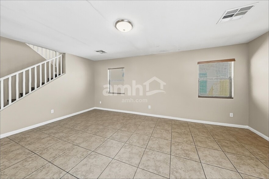 Building Photo - 6489 Holyrod Park Ct