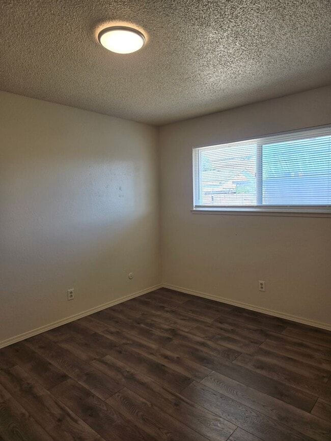 Building Photo - 7900 Loucreta Dr