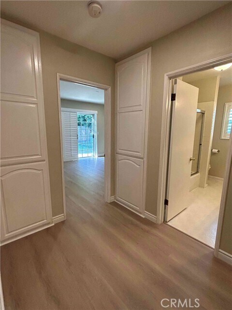Building Photo - 827 Hugo Reid Dr