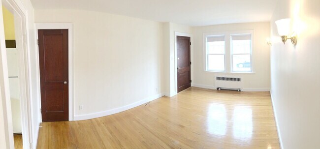 Building Photo - Good credit and solid income required!