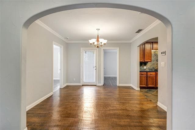 Building Photo - 2234 W Colorado Blvd