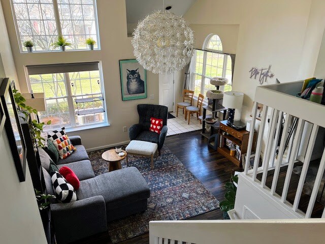 as decorated by current tenan - 1502 Maryland Club Dr
