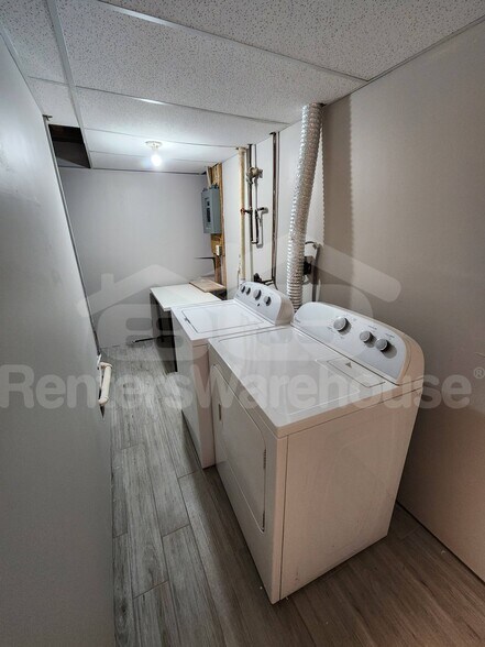 Building Photo - 846 Regal Path Ln