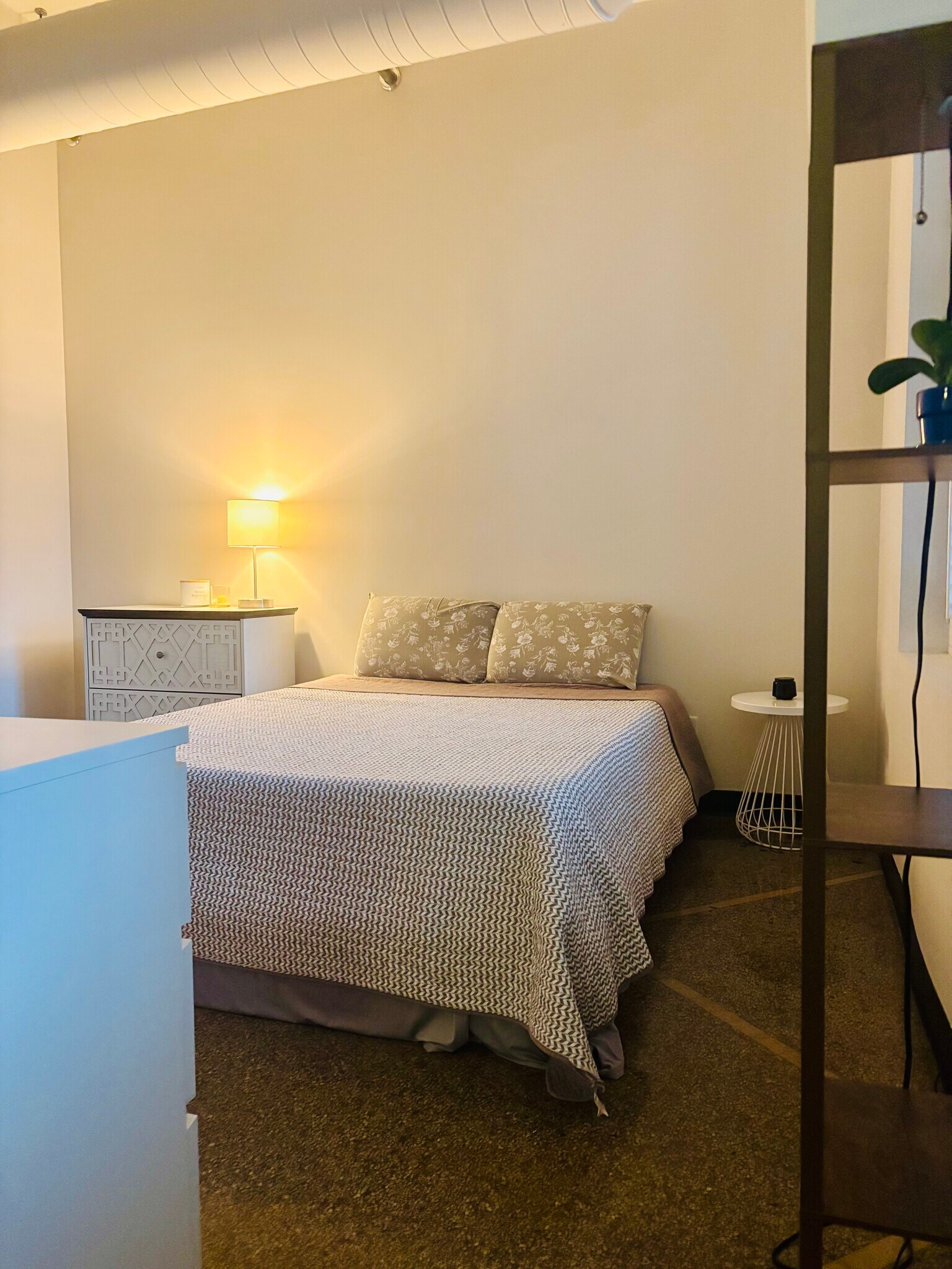 Building Photo - 350 Saint Peter St