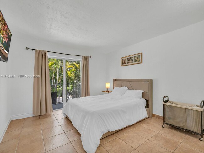 Building Photo - 7403 SW 82nd St