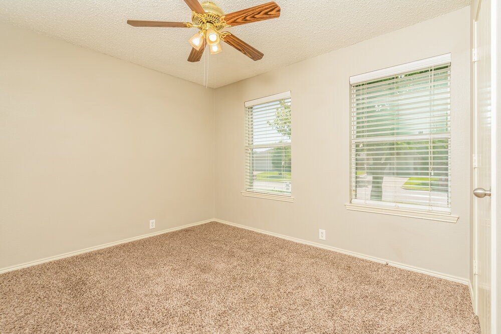 Building Photo - 1514 Wavecrest Dr