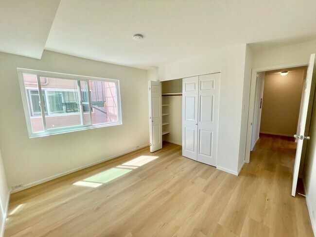 Building Photo - Potrero Hill 1 BR/1BA -  Parking, Laundry,...