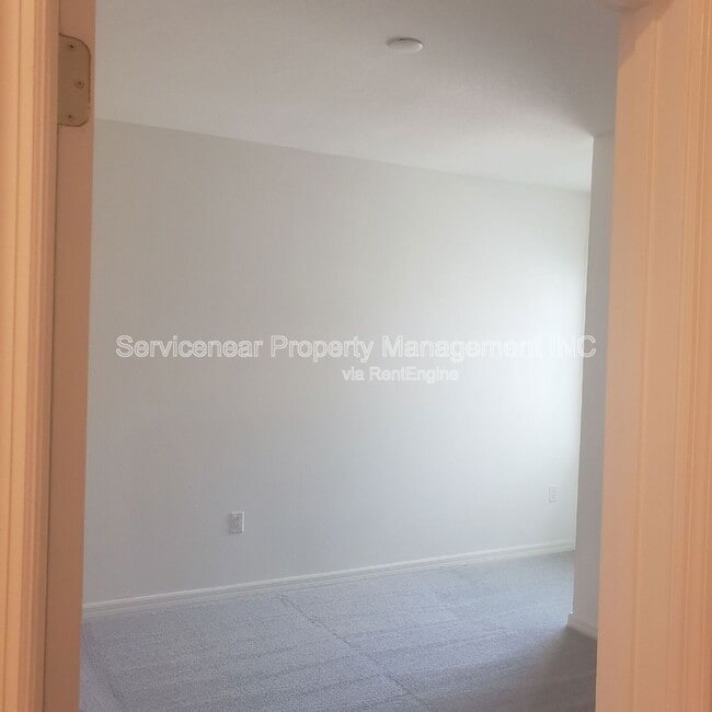 Building Photo - 34152 Cinder Way