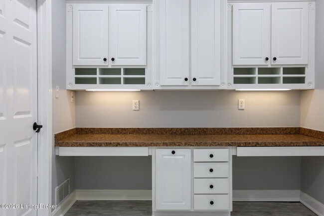 Building Photo - 4421 Sycamore Forest Pl