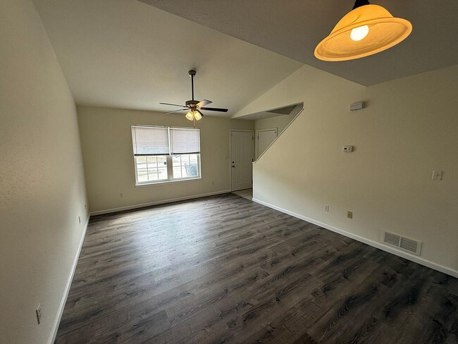 Building Photo - 1417 Raleigh Dr