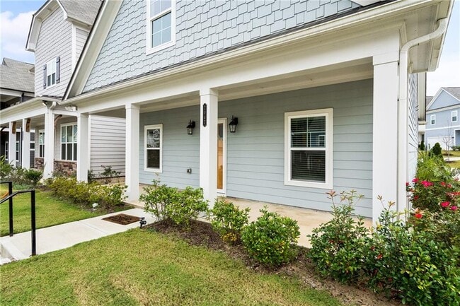 Building Photo - 2047 Drew Dr