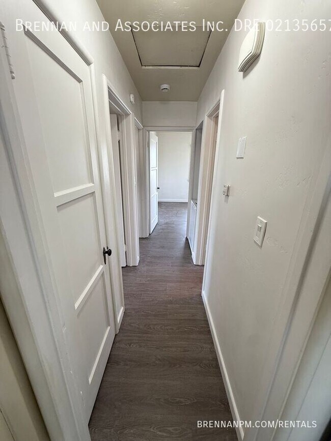 Building Photo - 253 Church Ave