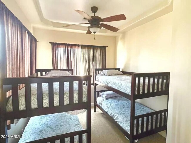 Building Photo - 12198 E Doubletree Ranch Rd