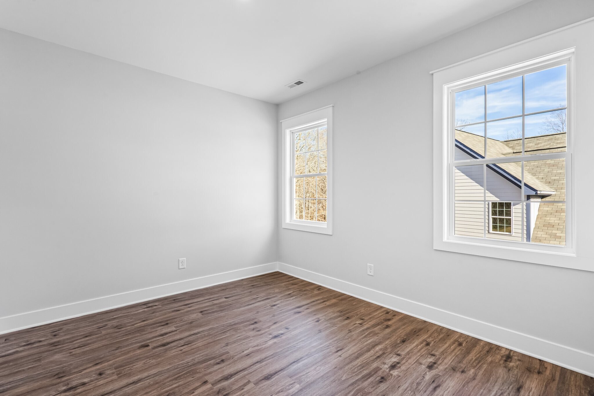 Building Photo - 145 Vast View Wy