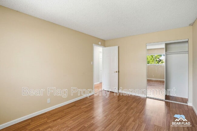 Building Photo - 1312 Mission Dr