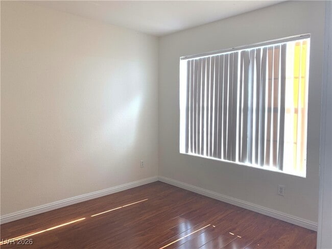 Building Photo - 916 Coral Aloe St