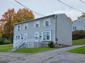 Building Photo - 298 Duer St