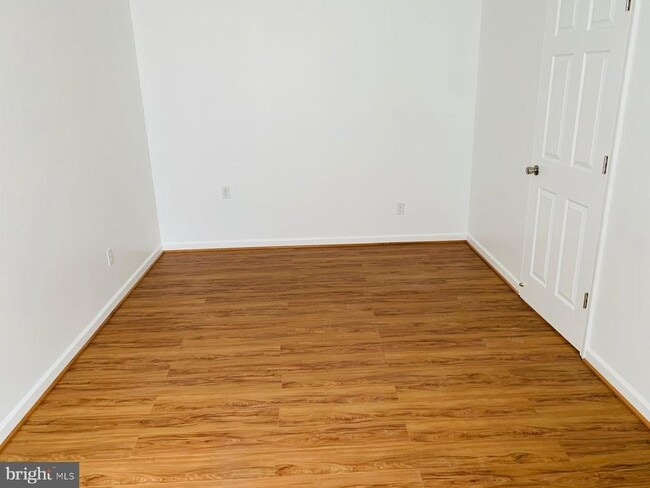 Building Photo - 3565 Eagle Ridge Dr